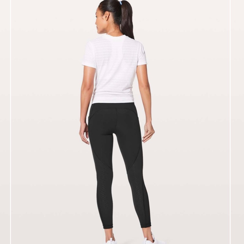 Lululemon Breezy Dot Tight *25” - Size 4